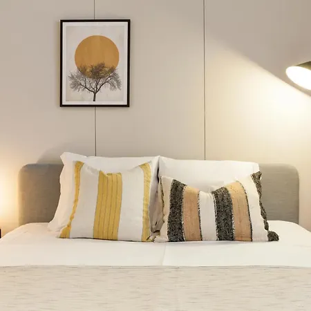 Viva Miragaia Downtown